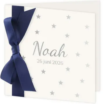 Geboortekaart jongen sterren met donkerblauw lint
