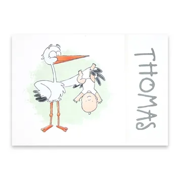 Drieluik geboortekaartje met ooievaar die een baby vasthoudt