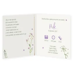Geboortekaart bloemen in paarstinten met label