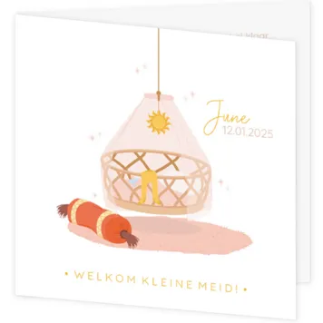 Geboortekaartje June - Rond wiegje en vloerkleed