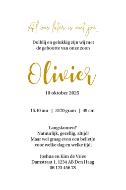 Lief geboortekaartje met een getekend babypakje 